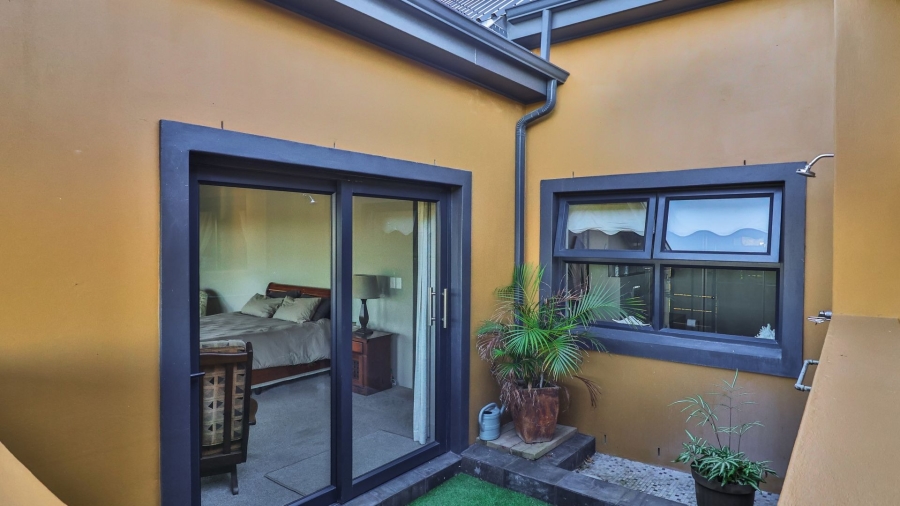 9 Bedroom Property for Sale in Onrus Western Cape